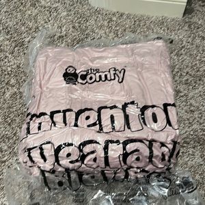 The Comfy Orginal - Pink - never opened